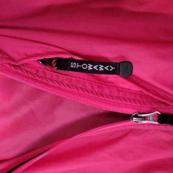 L.L. Bean Women's Vibrant Pink Utility Jacket - Picture 5 of 8